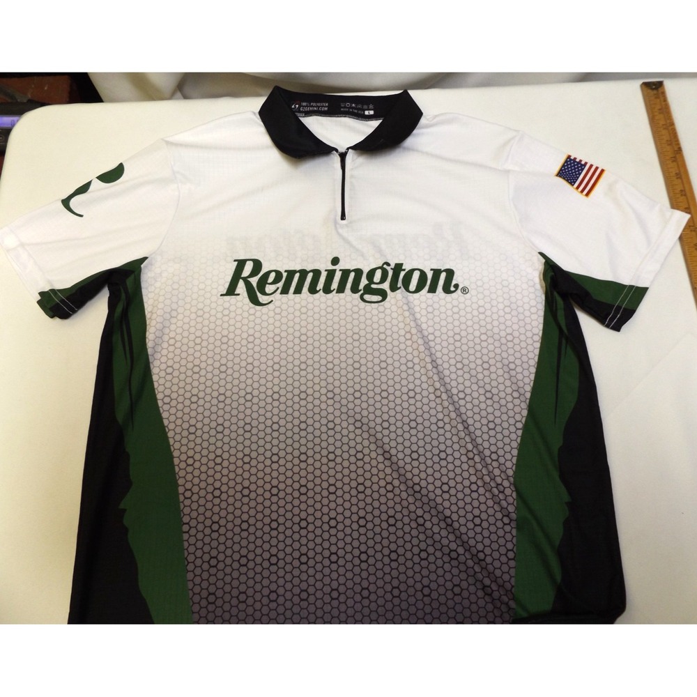 MENS REMINGTON 1/4 ZIP GOLF SHIRT, size L,‎ gradiant print and made in the USA